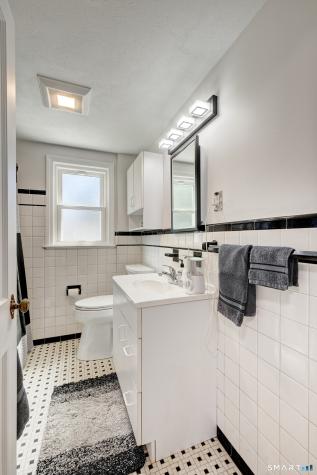 40 Oak Street East Hartford CT 06118