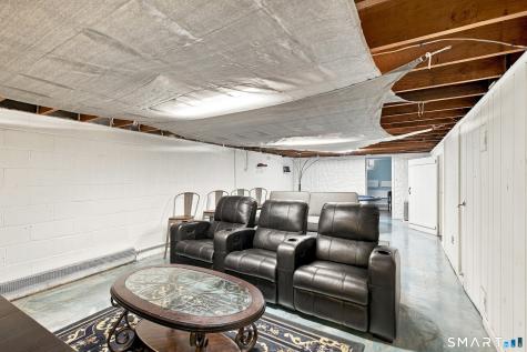 103 Richmond Avenue West Haven CT 06516