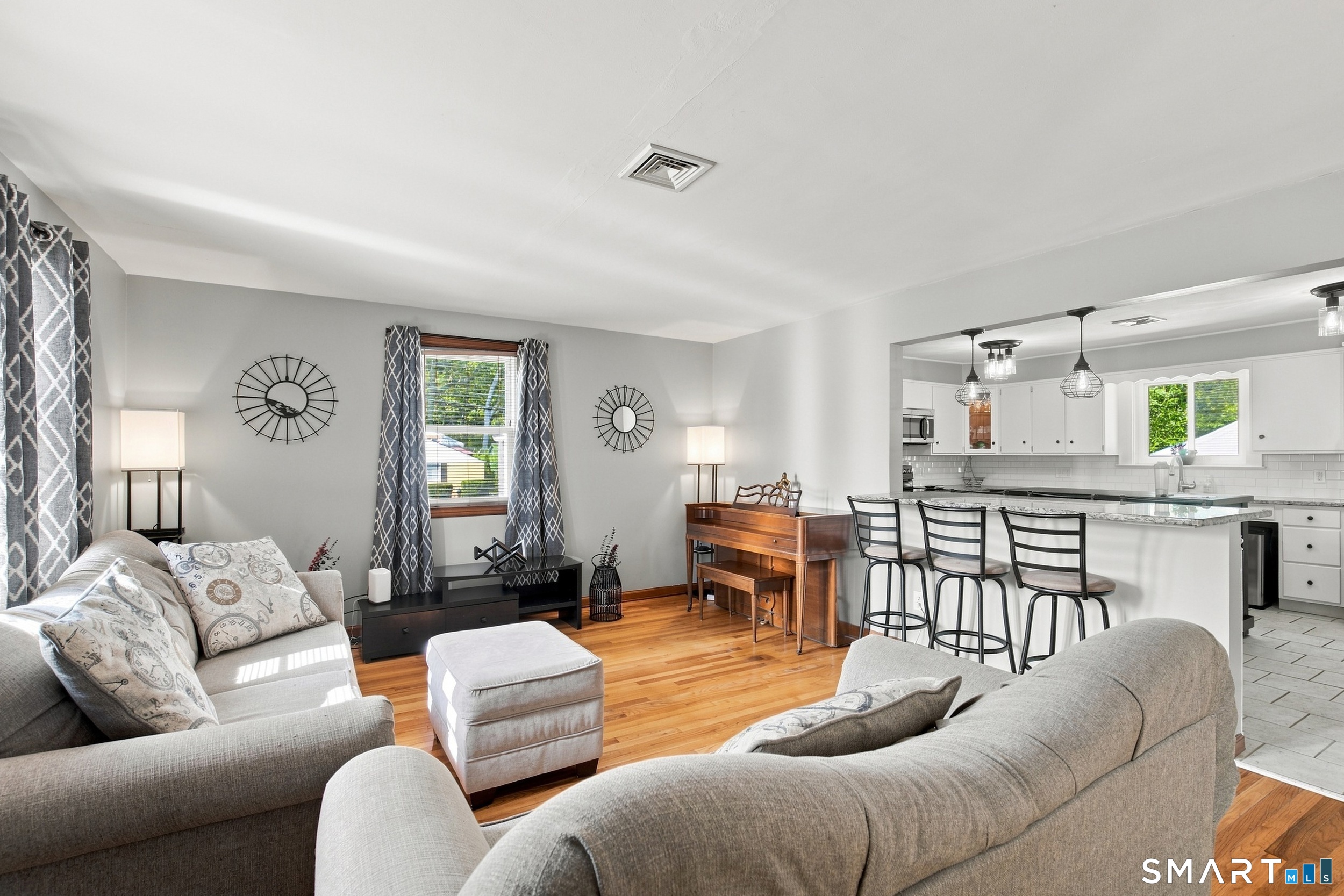 103 Richmond Avenue West Haven CT 06516