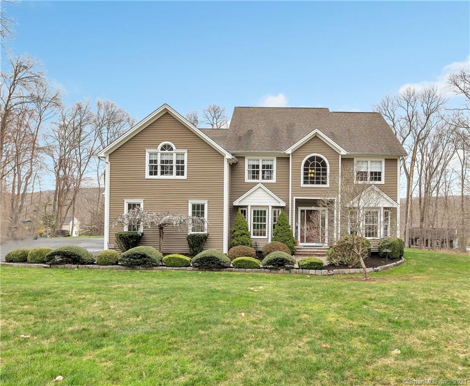 56 Little Fox Run Shelton CT 06484