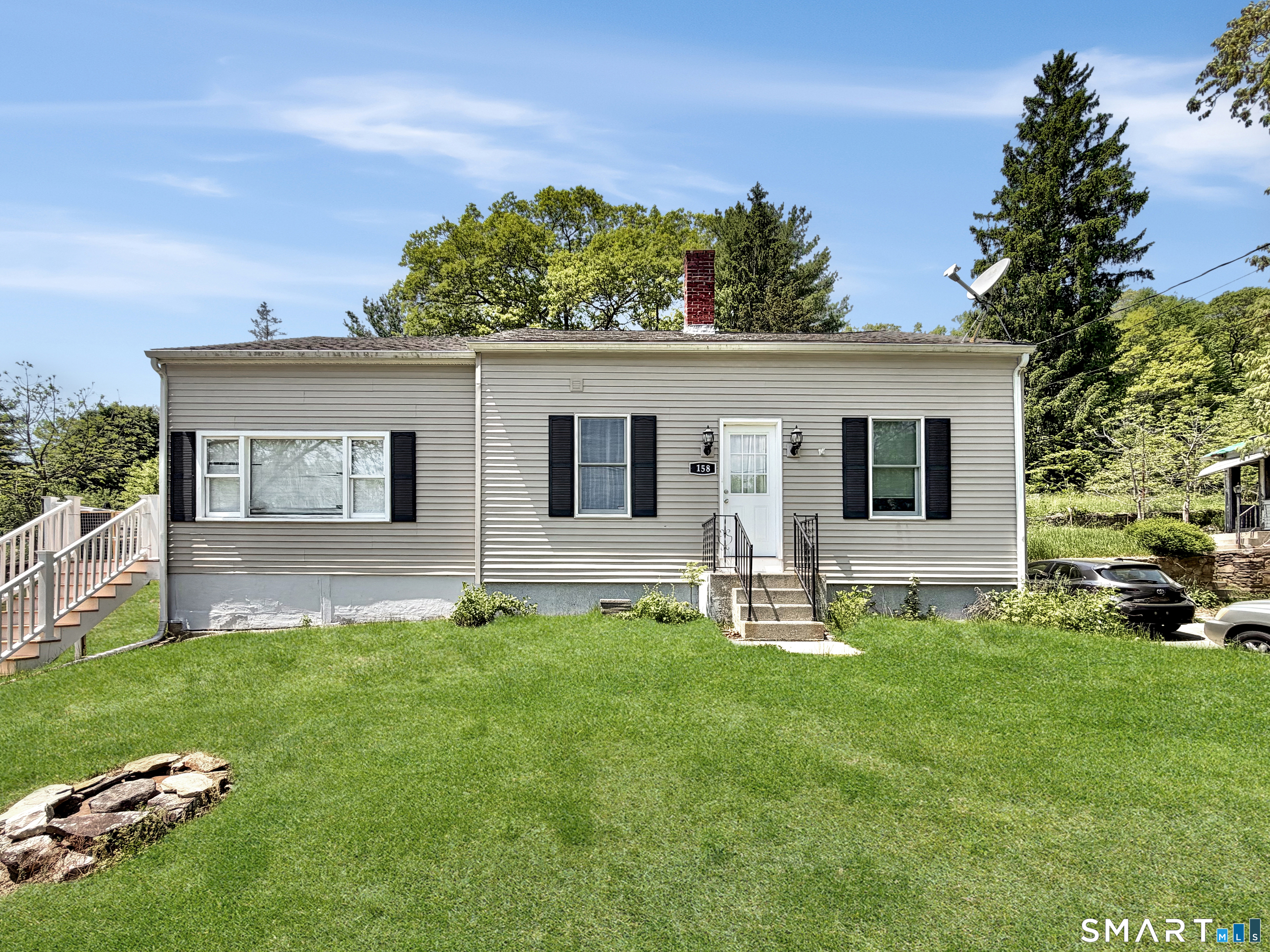 158 Church Street Thompson CT 06277