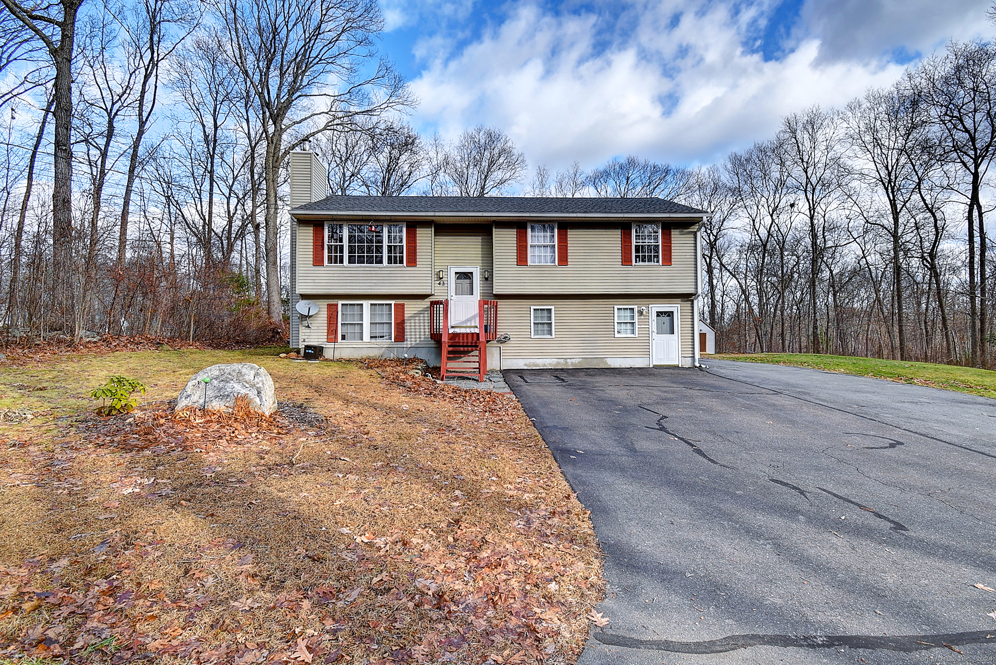 43 Ireland Drive Coventry CT 06238