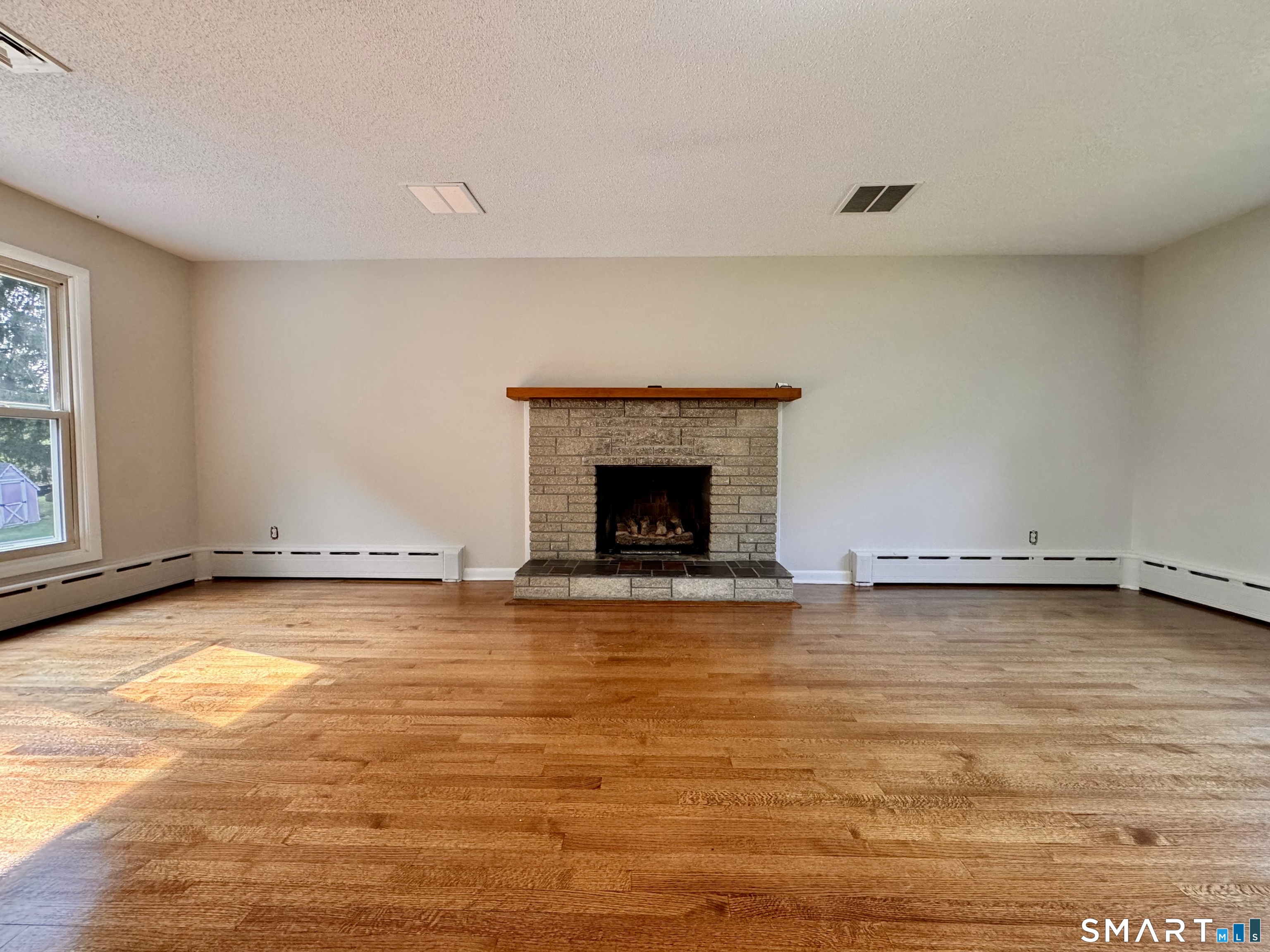 7 Tomlinson Road Seymour CT 06483