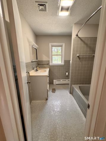7 Tomlinson Road Seymour CT 06483