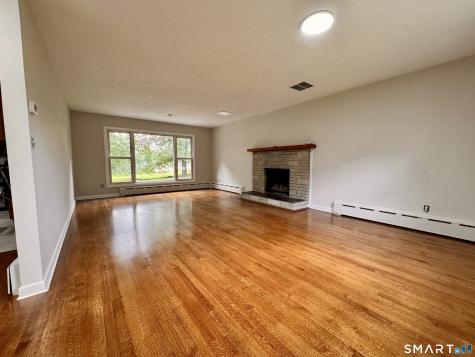 7 Tomlinson Road Seymour CT 06483
