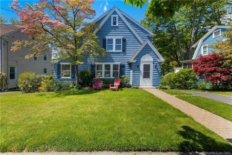 31 Lansdowne Avenue Hamden CT 06517