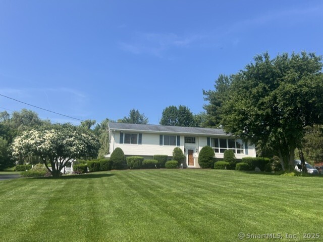 8 East Gate Road Danbury CT 06811