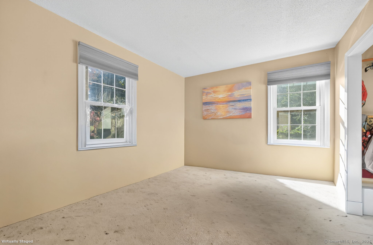 27 Scott Circle East Hartford CT 06118