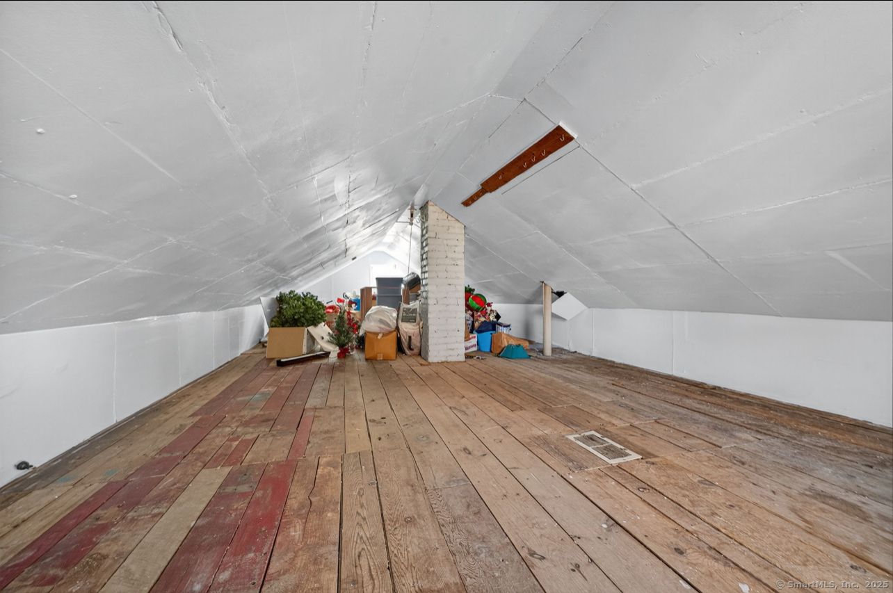 27 Scott Circle East Hartford CT 06118