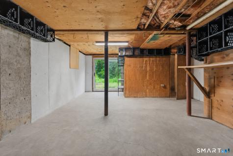 8 Phelps Lane Deep River CT 06417
