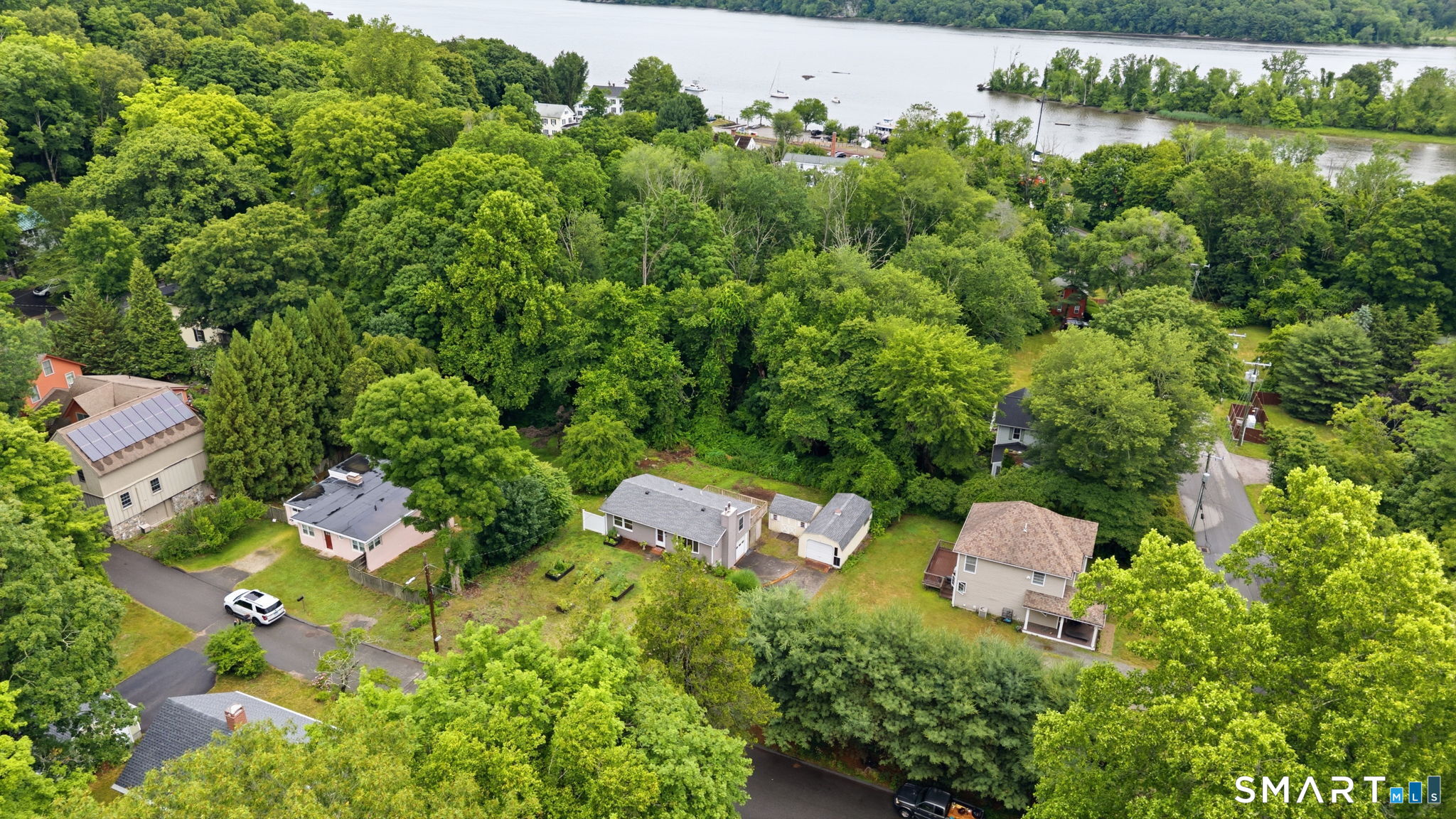 8 Phelps Lane Deep River CT 06417