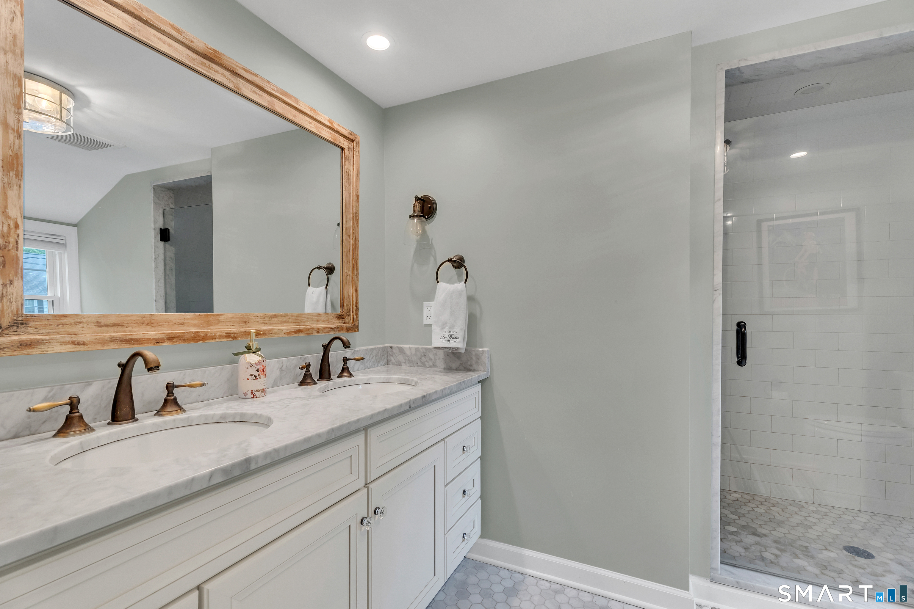 80 Knollwood Road North Haven CT 06473