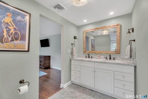 80 Knollwood Road North Haven CT 06473