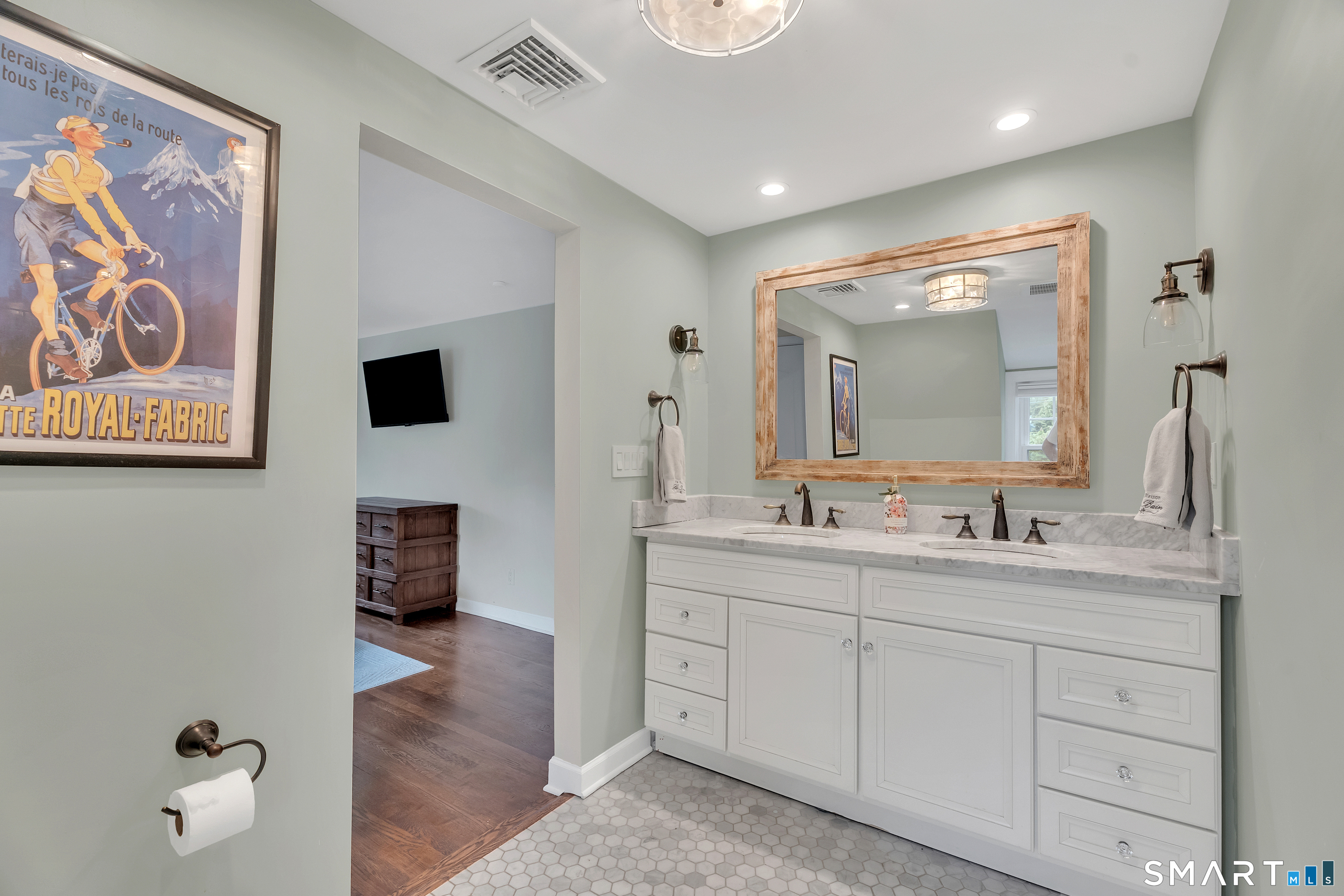 80 Knollwood Road North Haven CT 06473