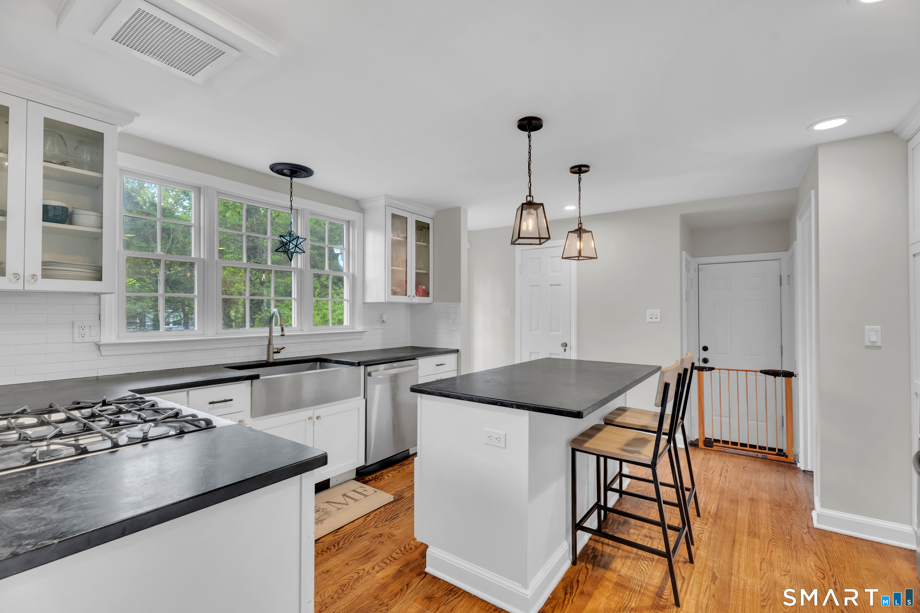 80 Knollwood Road North Haven CT 06473