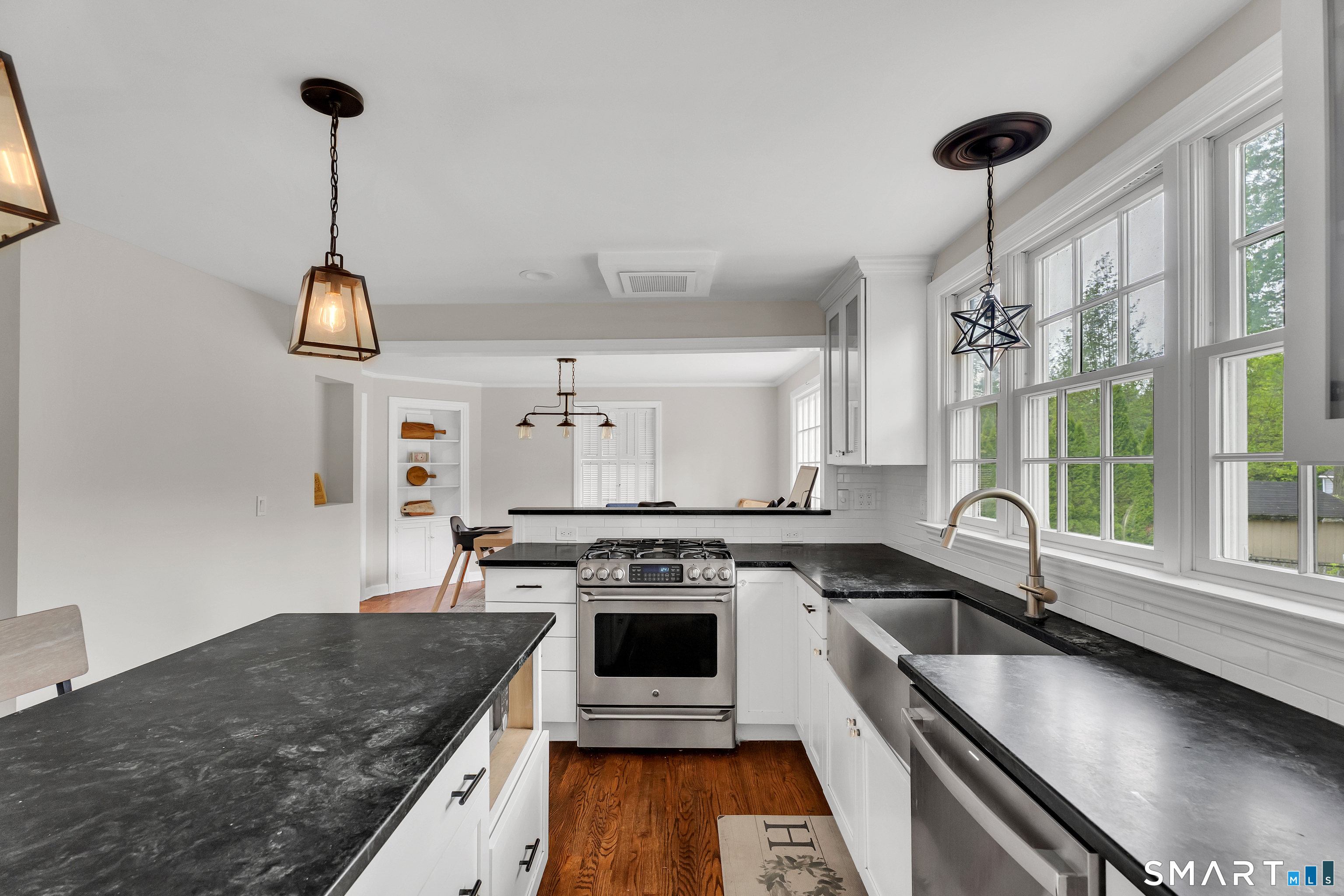 80 Knollwood Road North Haven CT 06473