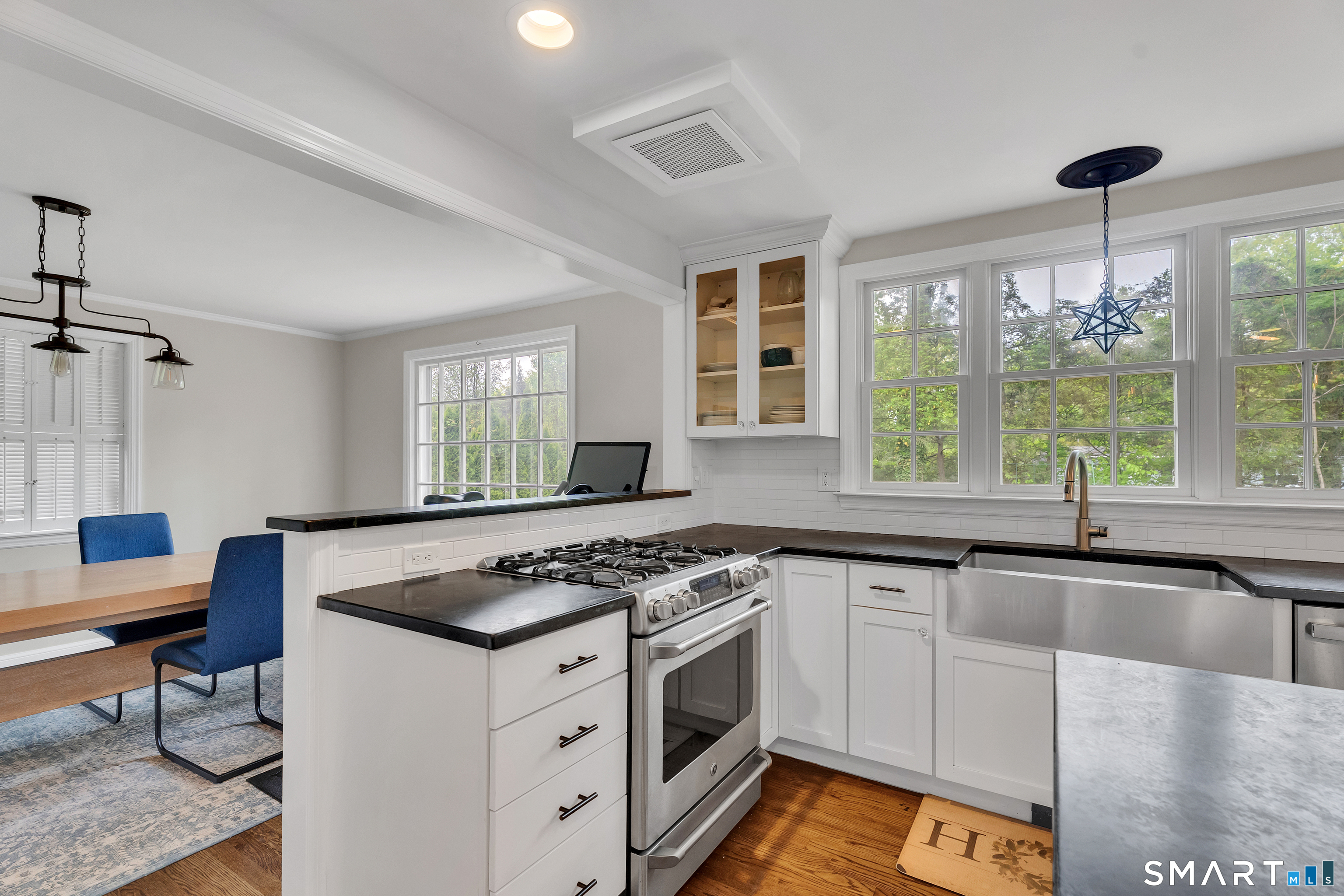 80 Knollwood Road North Haven CT 06473