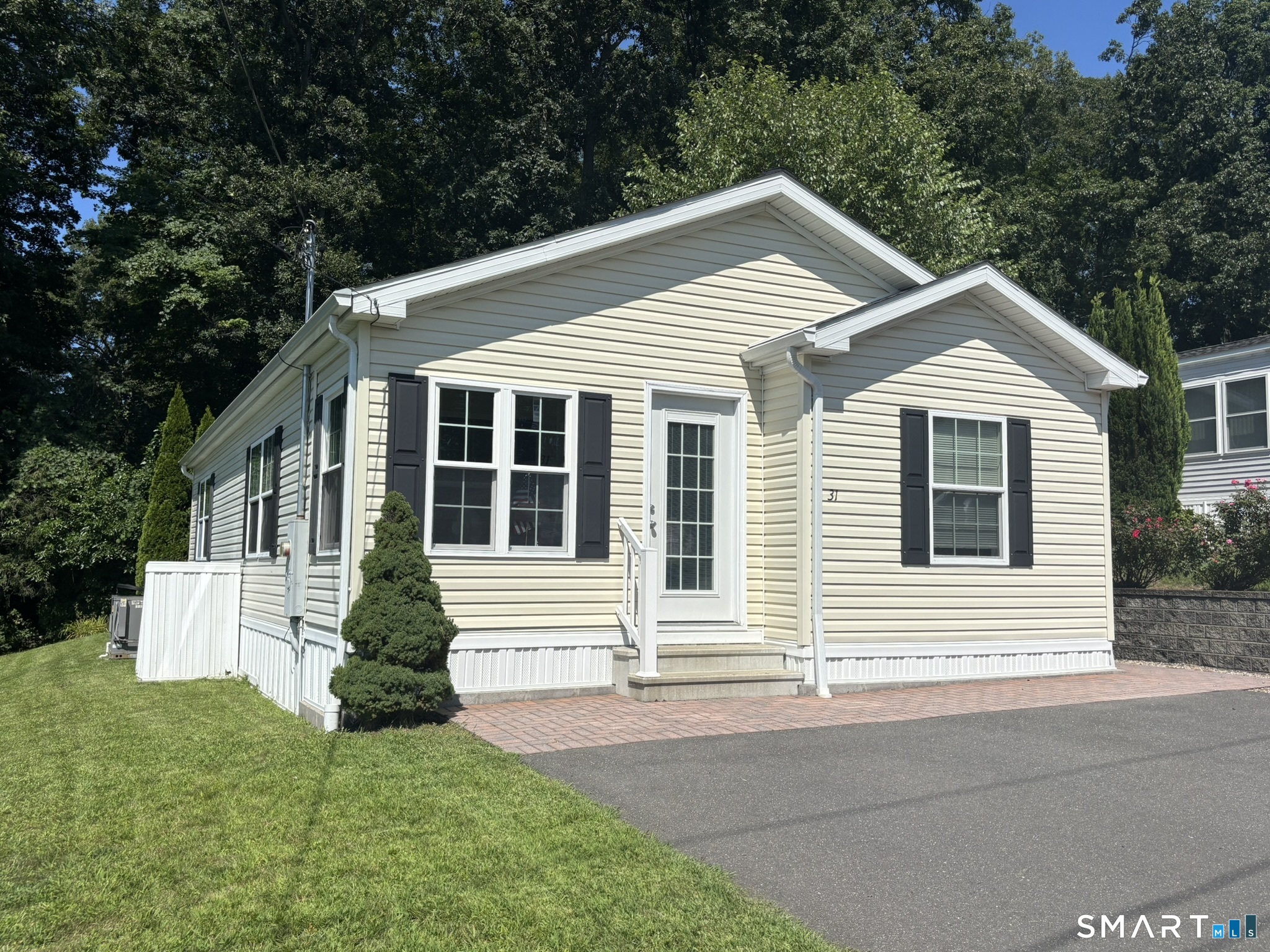 31 North Road Southington CT 06489
