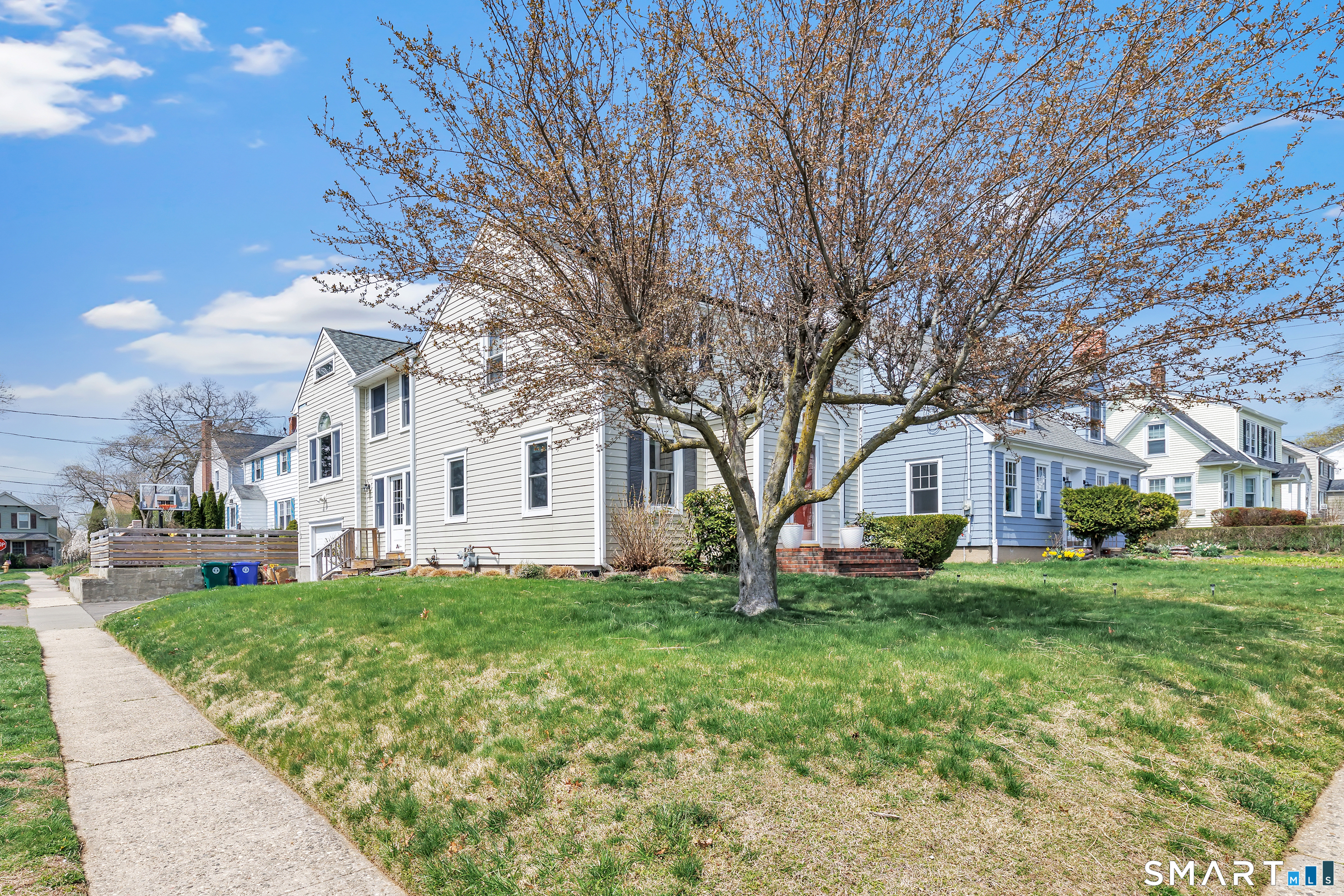 5 Charlton Street Stratford CT 06614