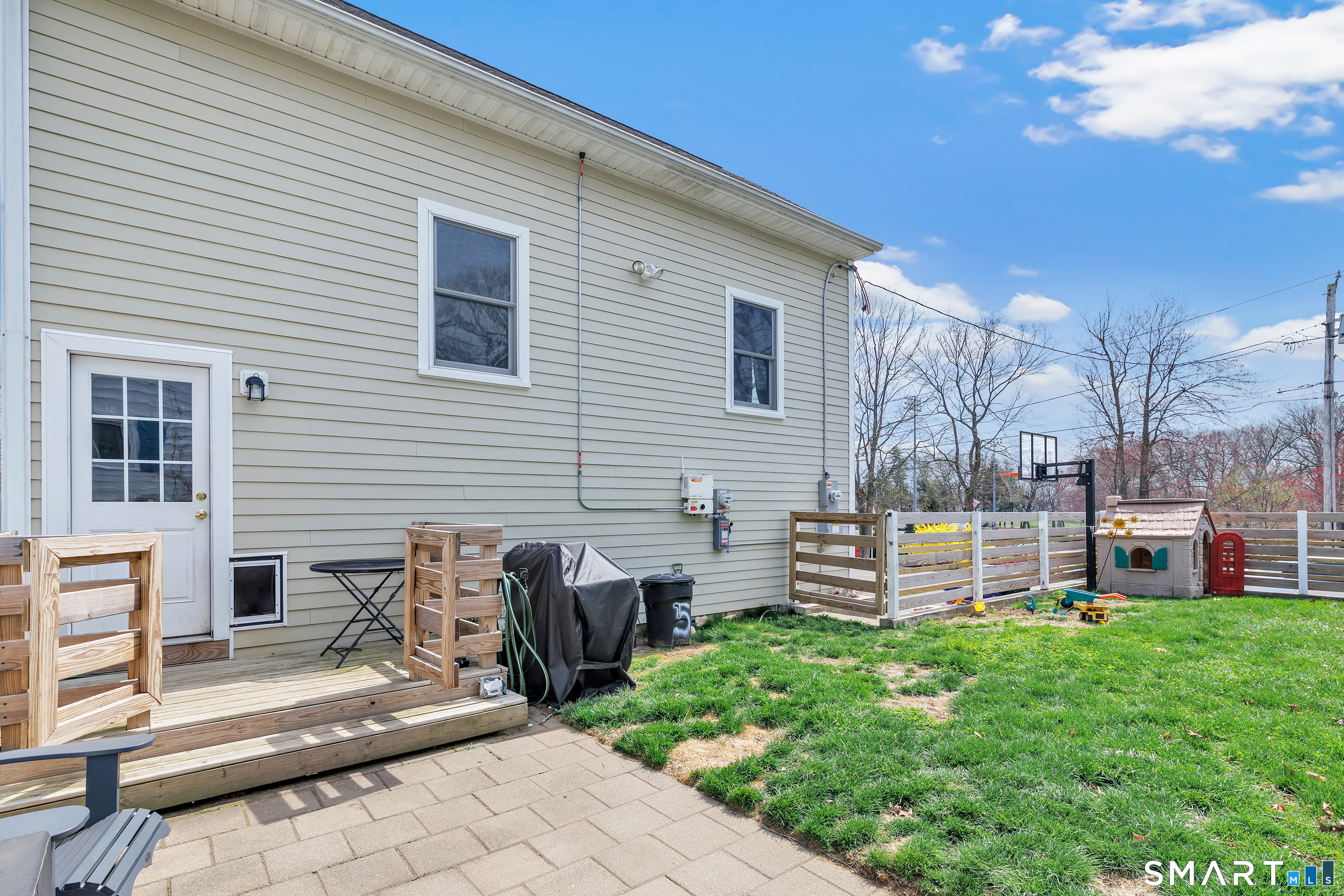 5 Charlton Street Stratford CT 06614