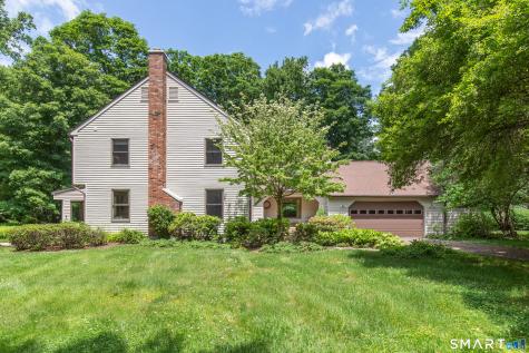 572 Amity Road Woodbridge CT 06525