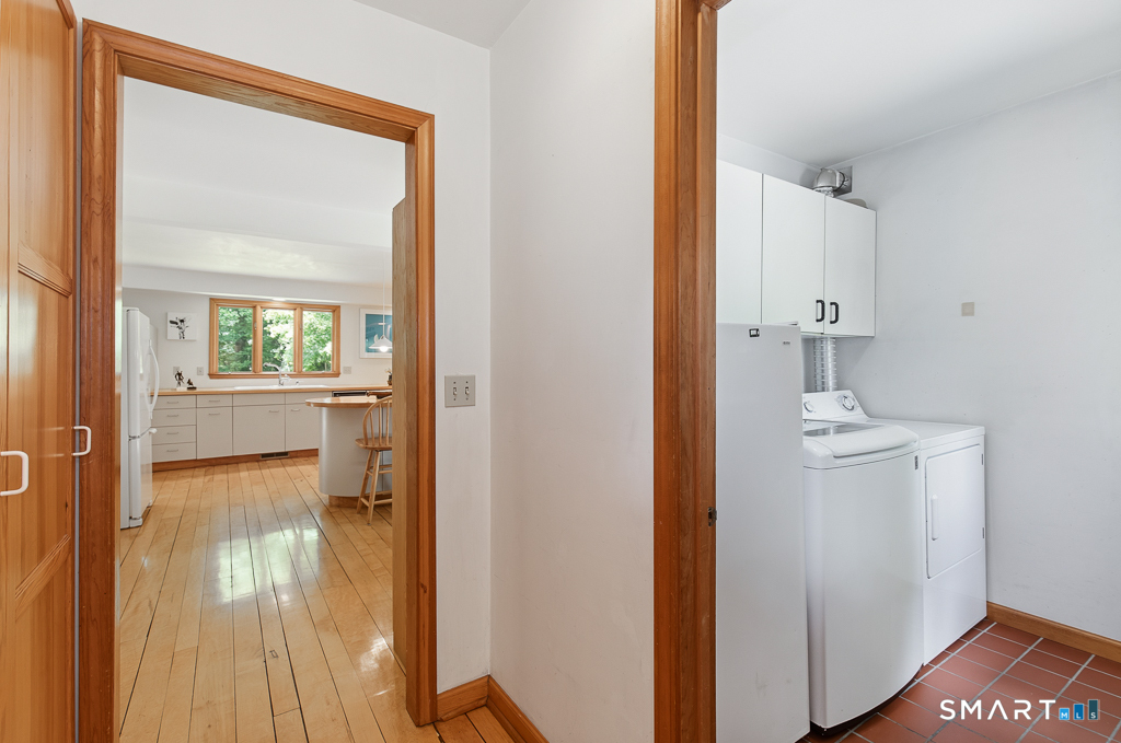 572 Amity Road Woodbridge CT 06525