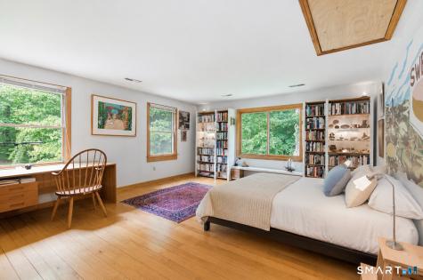 572 Amity Road Woodbridge CT 06525