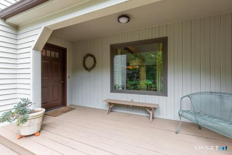 572 Amity Road Woodbridge CT 06525