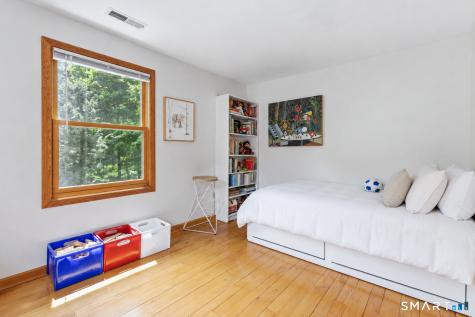 572 Amity Road Woodbridge CT 06525