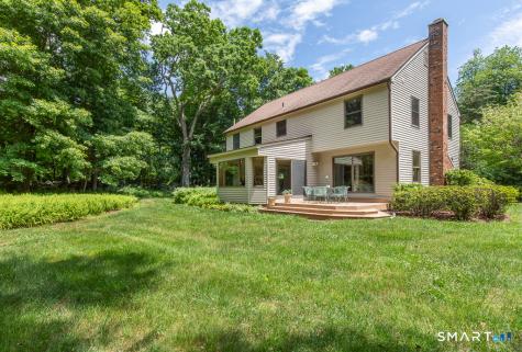 572 Amity Road Woodbridge CT 06525