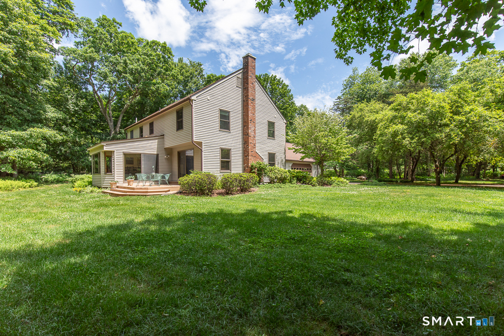 572 Amity Road Woodbridge CT 06525
