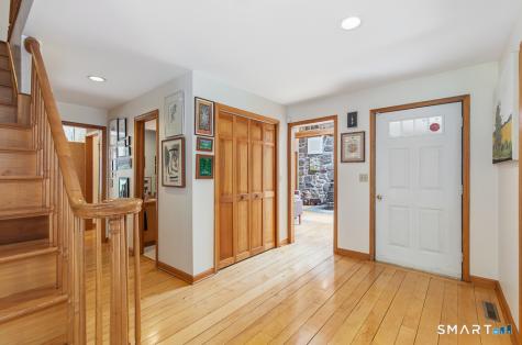 572 Amity Road Woodbridge CT 06525