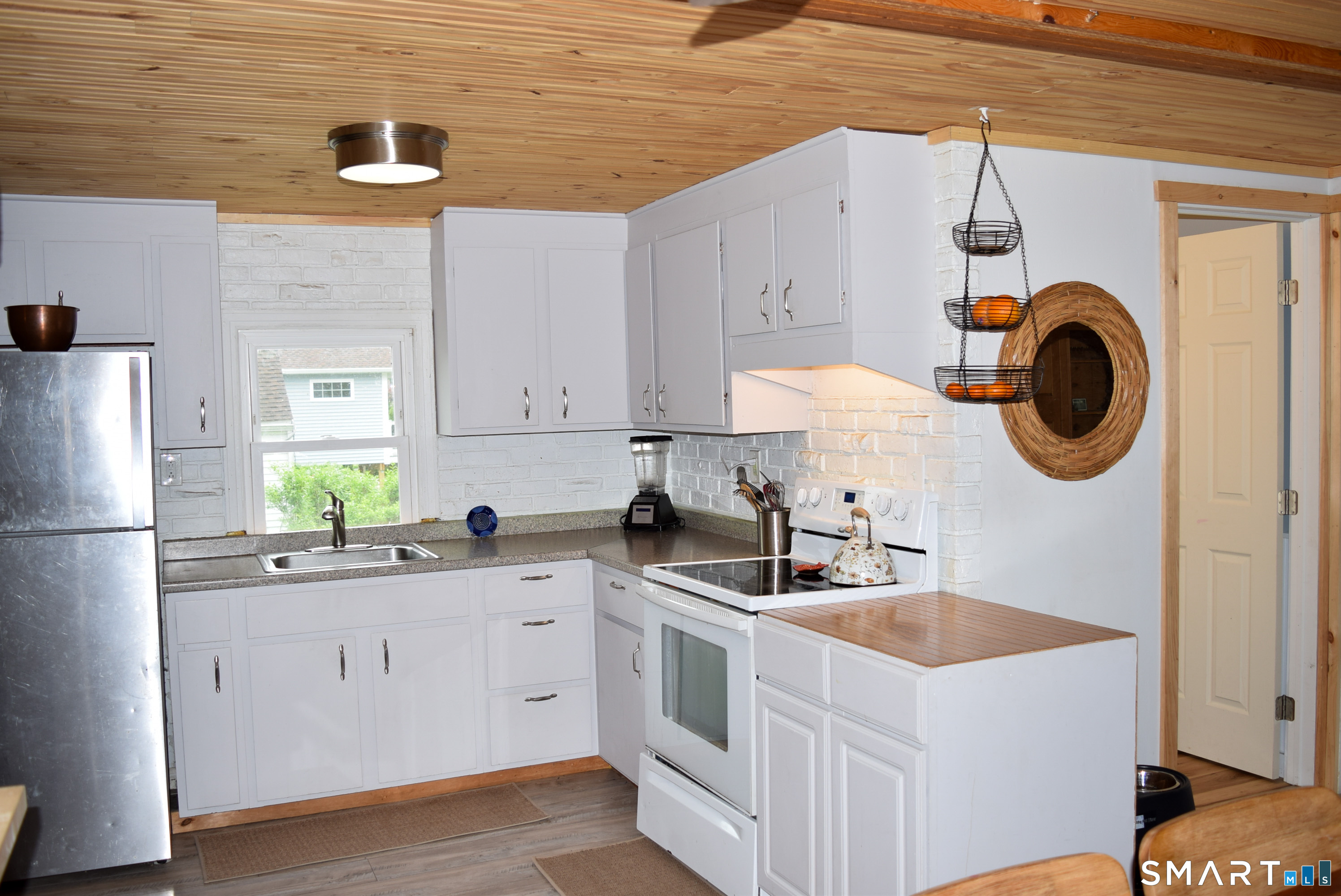 76 Sinclair Street Windsor CT 06095