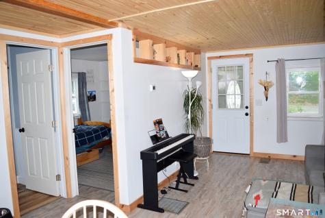 76 Sinclair Street Windsor CT 06095