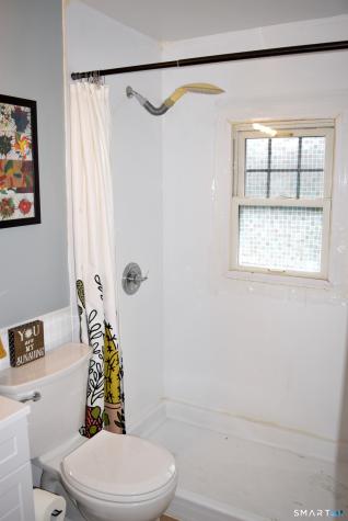 76 Sinclair Street Windsor CT 06095