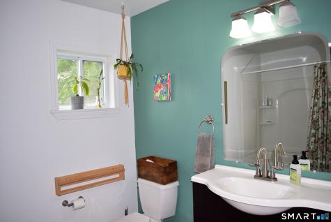 76 Sinclair Street Windsor CT 06095