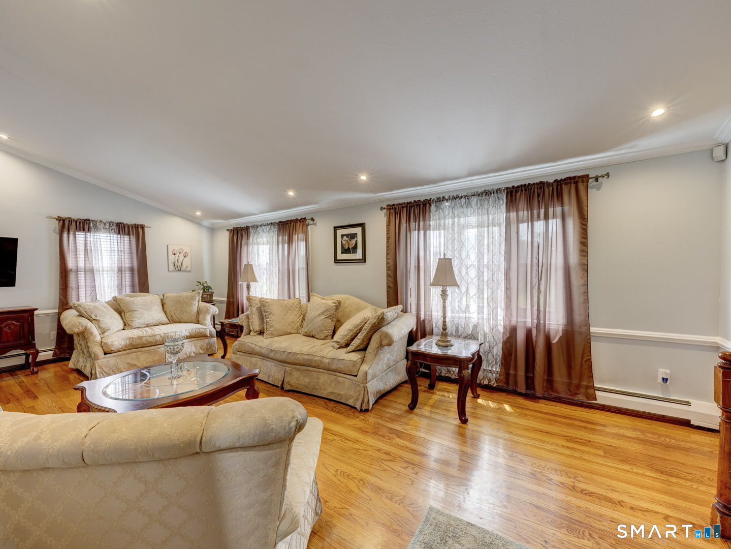 4 Lee Circle Bloomfield CT 06002