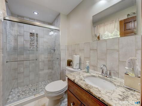 4 Lee Circle Bloomfield CT 06002