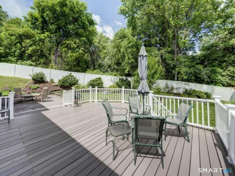 4 Lee Circle Bloomfield CT 06002