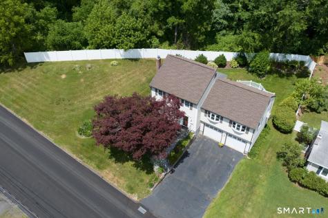 4 Lee Circle Bloomfield CT 06002