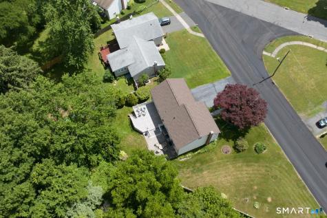 4 Lee Circle Bloomfield CT 06002