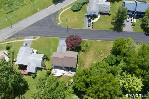 4 Lee Circle Bloomfield CT 06002