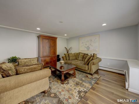 4 Lee Circle Bloomfield CT 06002