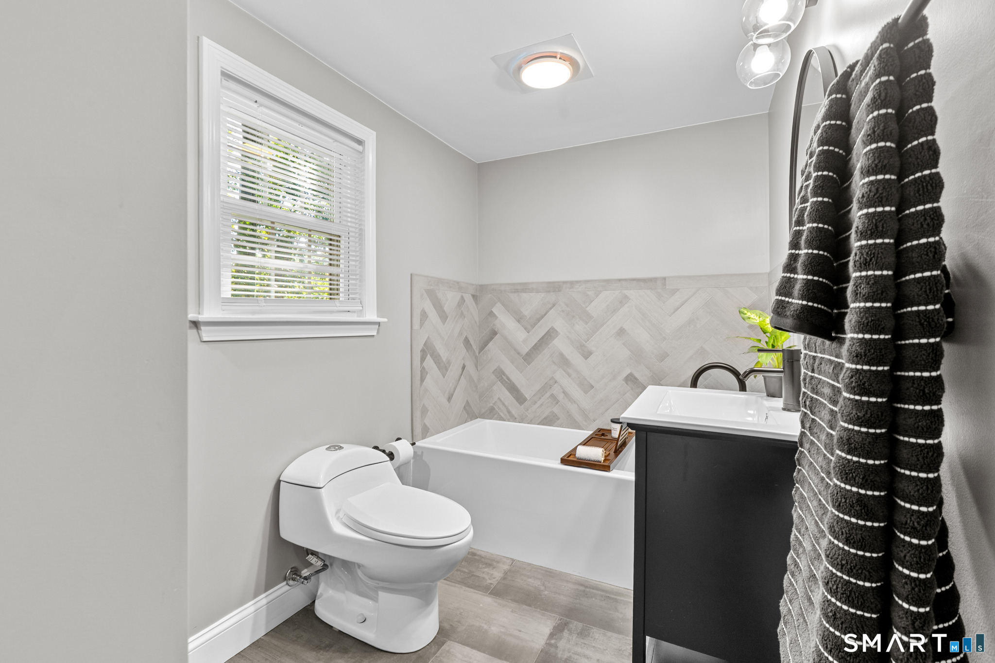 44 Seneca Road West Hartford CT 06117
