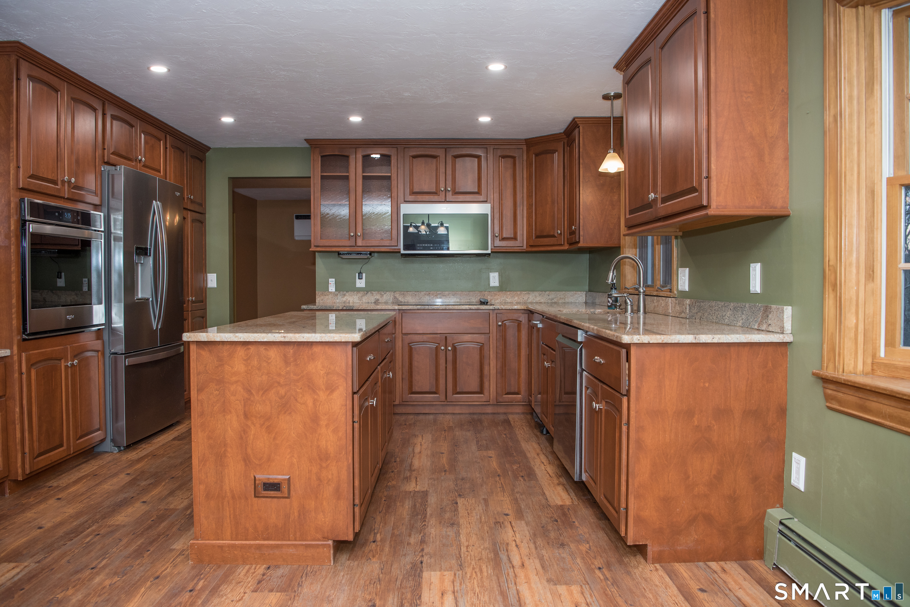 192 Stawicki Road Thompson CT 06255