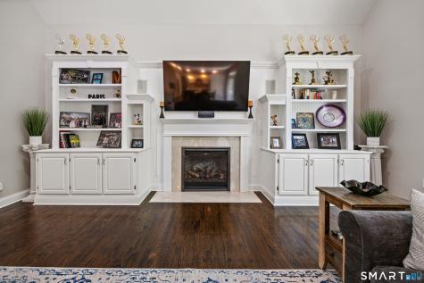 60 Kensington Court Cheshire CT 06410