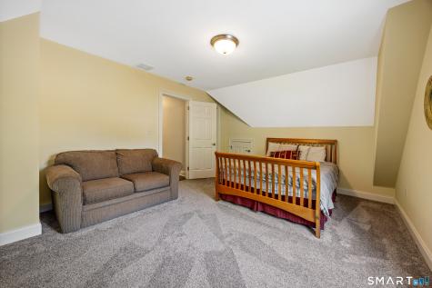 60 Kensington Court Cheshire CT 06410