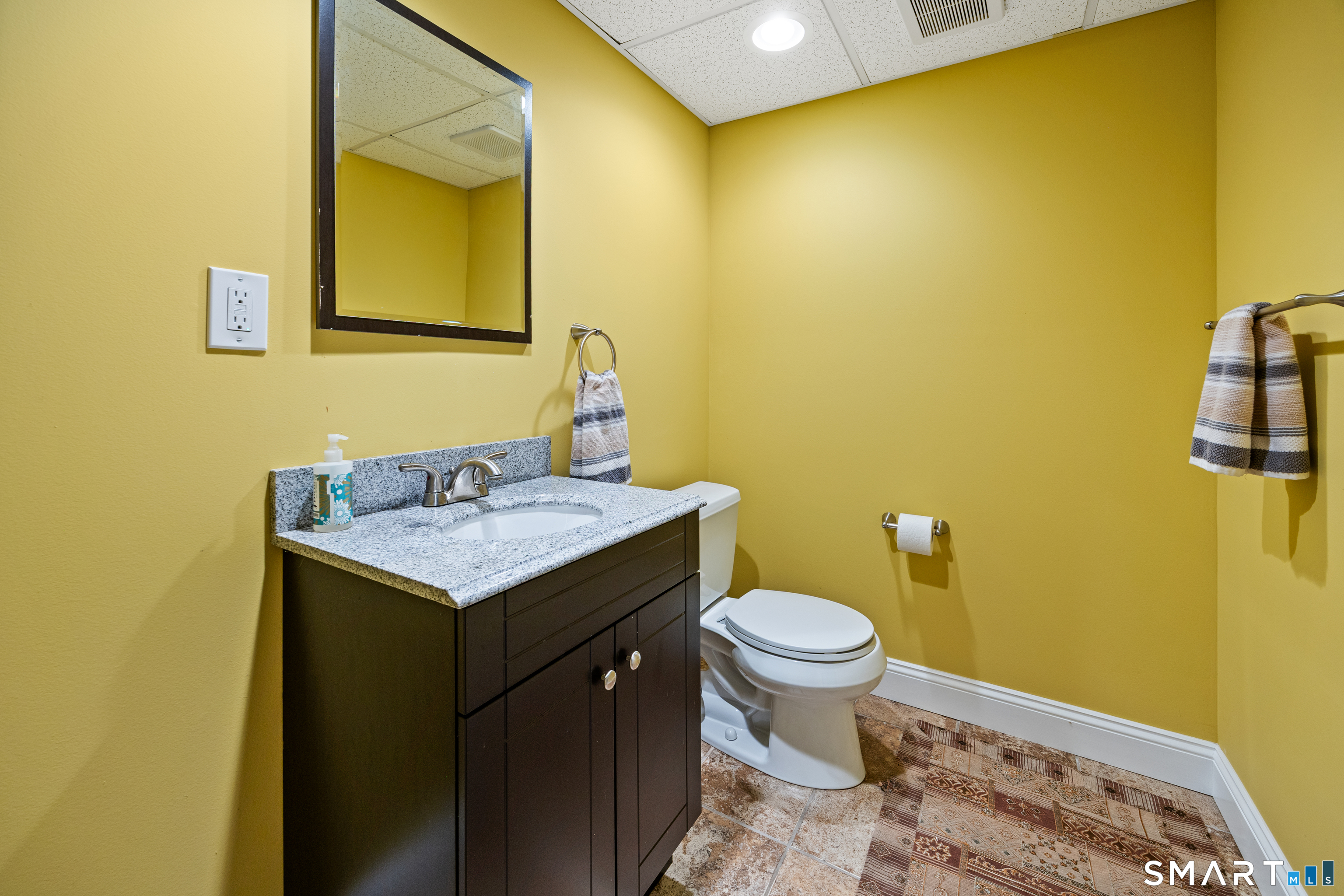 60 Kensington Court Cheshire CT 06410