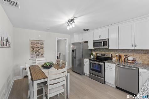 25 Miamis Road West Hartford CT 06117