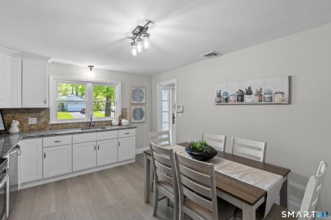25 Miamis Road West Hartford CT 06117